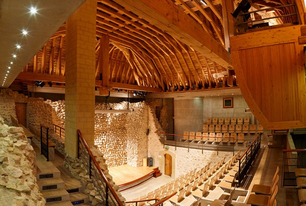 chateaudemabrouckmanderenauditorium3